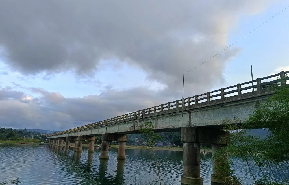 Umiray River in Dingalan  Pictures
