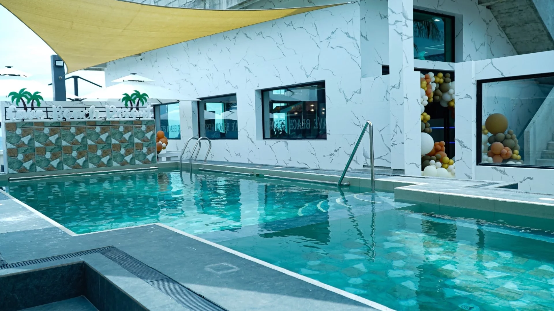 Cave Beach Resort - Boutique Accomodation Main Image